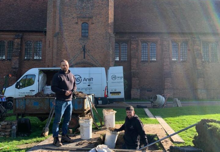 Christmas Tree Prep At Palace Green - Hatfield Park