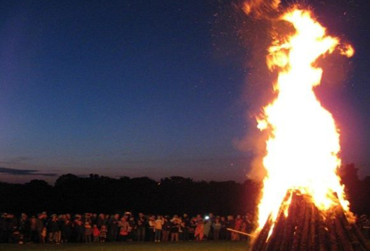 Battle’s Over: A Nation’s Tribute – Beacon Lighting - Hatfield Park