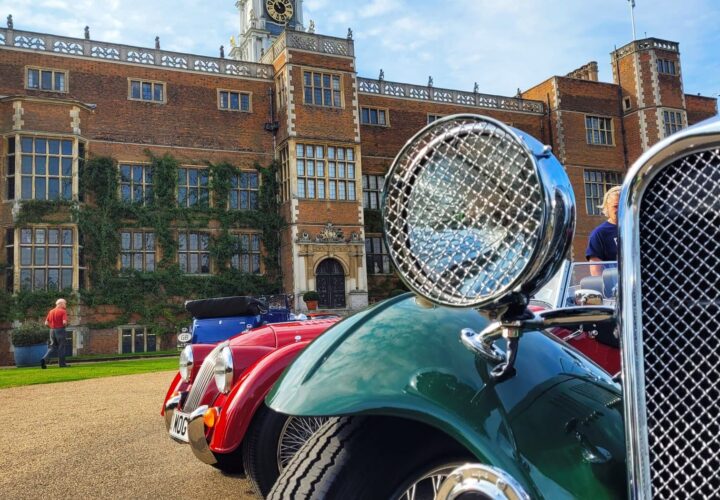 The Enfield District & Veteran Vehicle Society - Hatfield Park